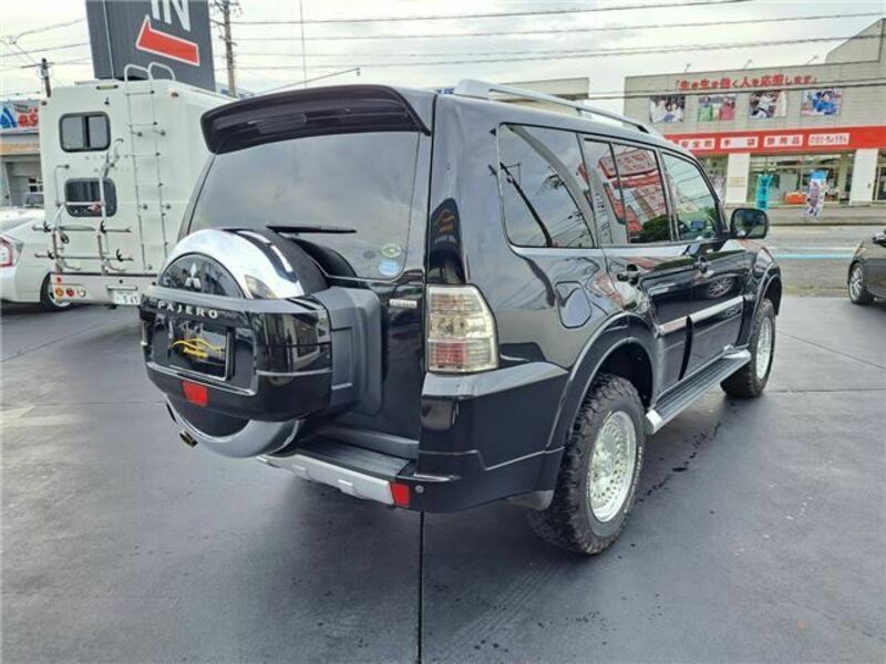 PAJERO-4