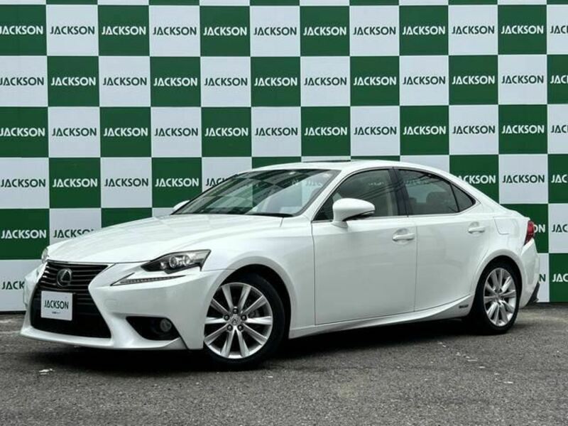 LEXUS　IS