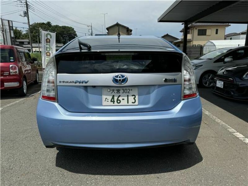 PRIUS PHV-9