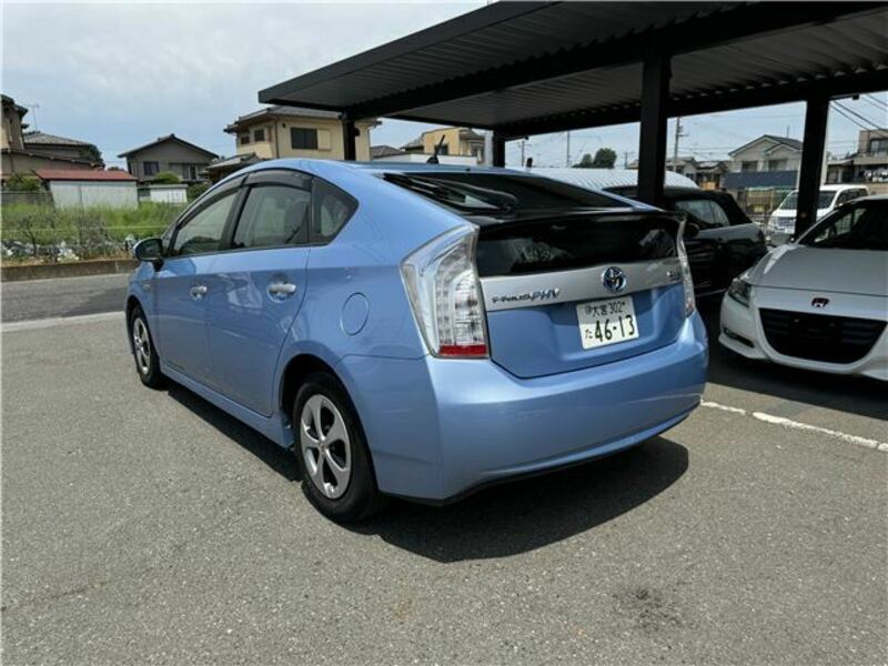 PRIUS PHV-10