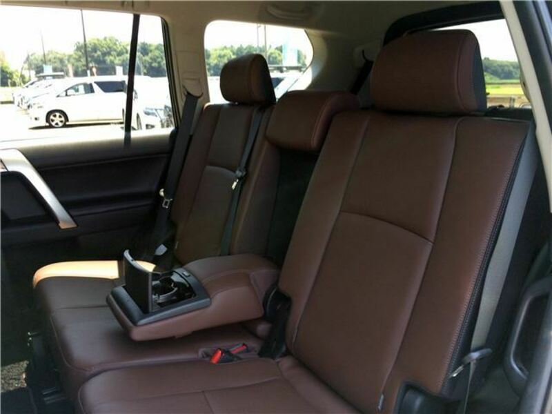 LAND CRUISER PRADO-6