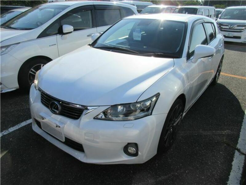 LEXUS　CT