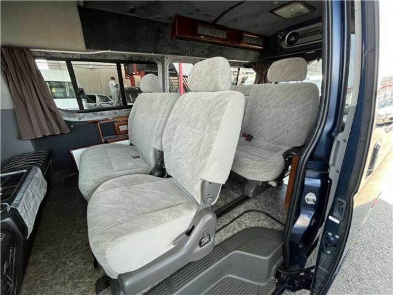 HIACE-12