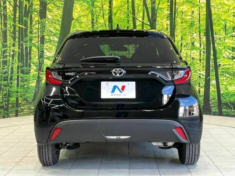 YARIS-15