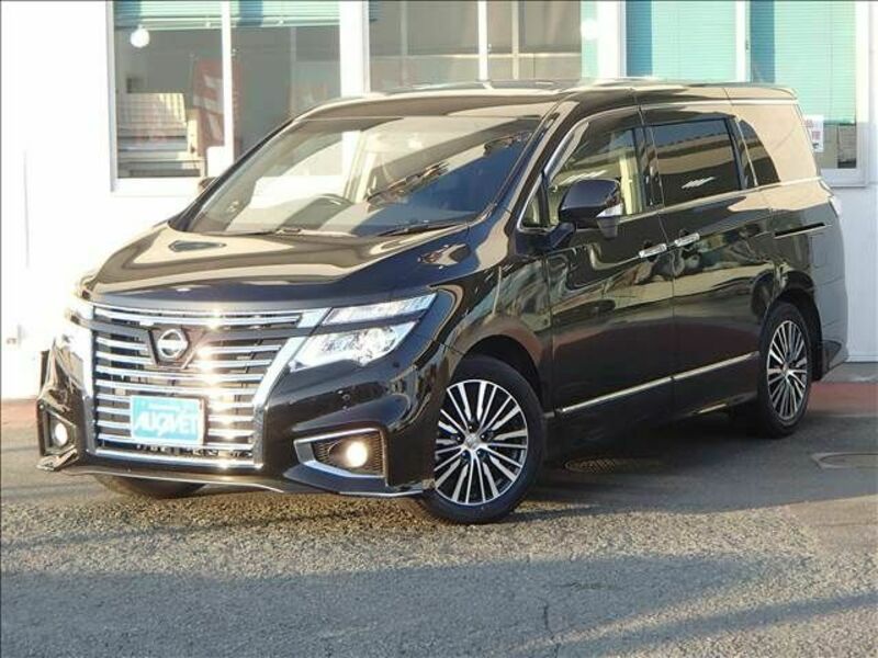 NISSAN ELGRAND