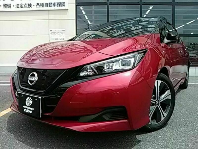 NISSAN　LEAF