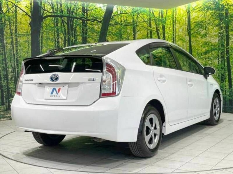 PRIUS-17