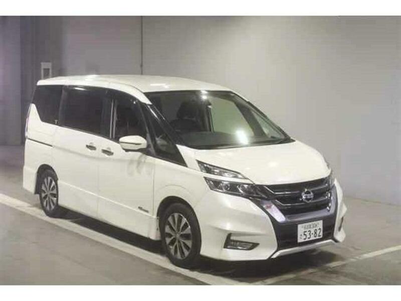 NISSAN　SERENA