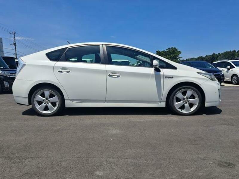 PRIUS-2