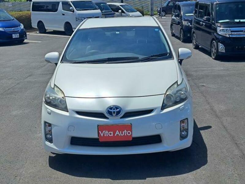 PRIUS-17