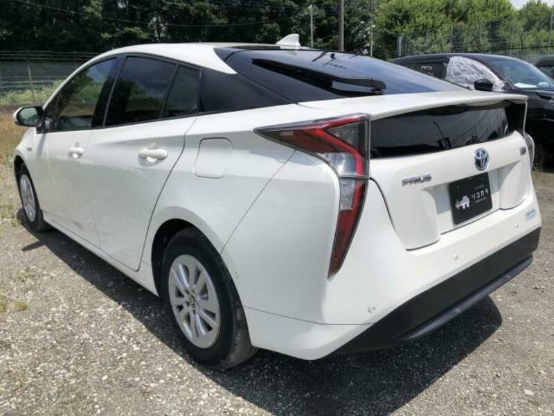 PRIUS-14