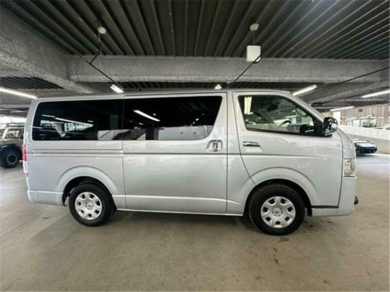 HIACE VAN-4