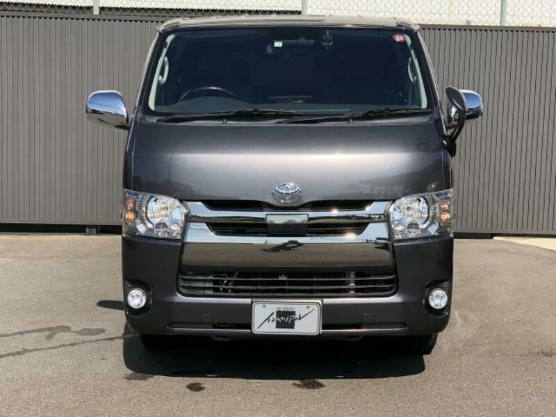 HIACE VAN-1