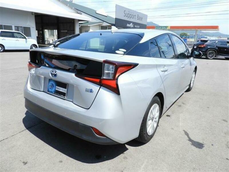 PRIUS-1