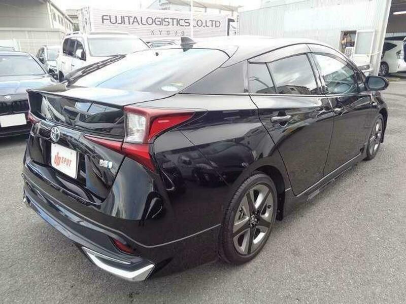 PRIUS-1