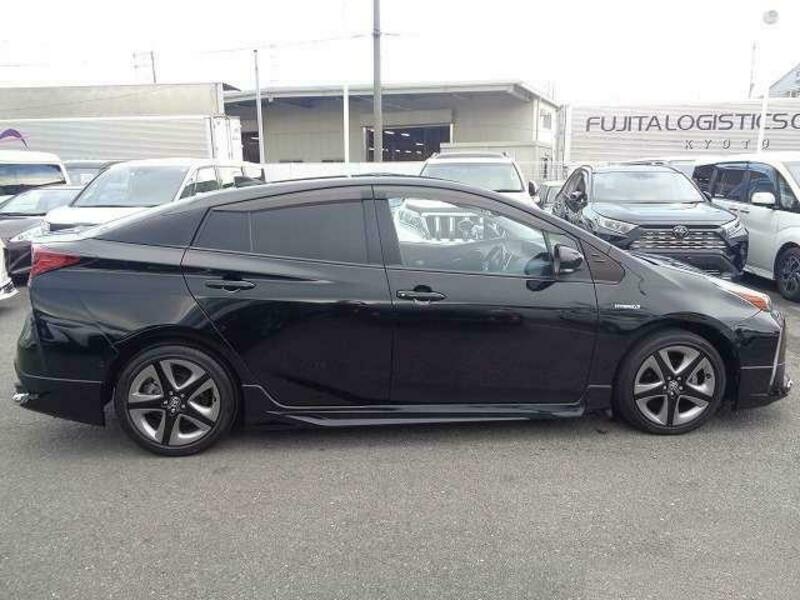 PRIUS-3