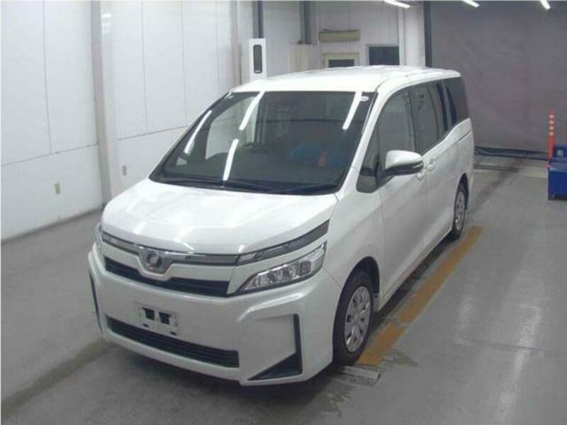 TOYOTA　VOXY