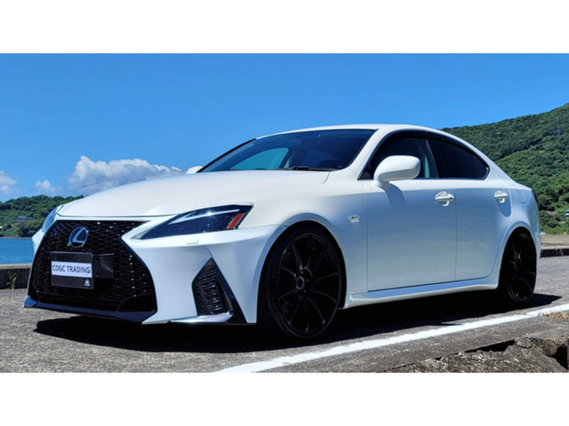 LEXUS　IS