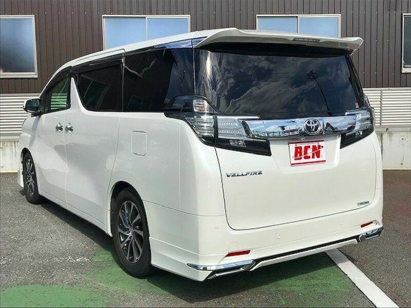 VELLFIRE-8