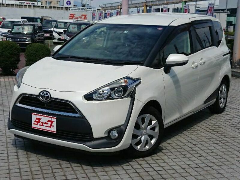 TOYOTA　SIENTA