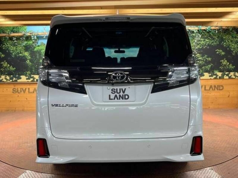 VELLFIRE-17