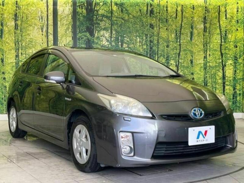 PRIUS-16