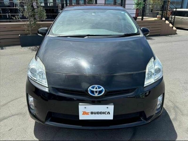 PRIUS-8