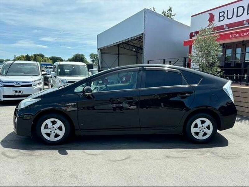 PRIUS-10