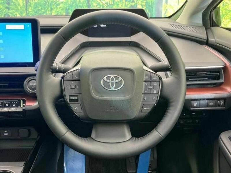 PRIUS-11