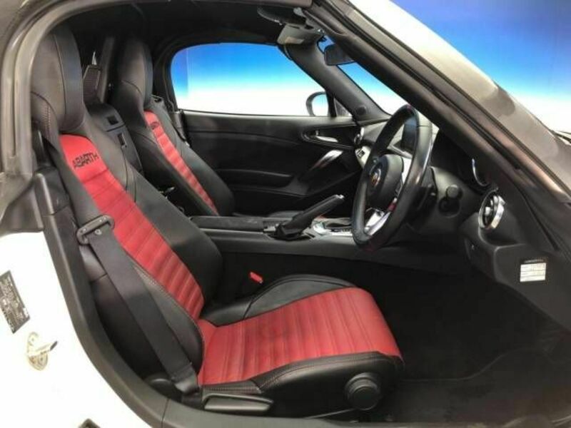 ABARTH 124 SPIDER
