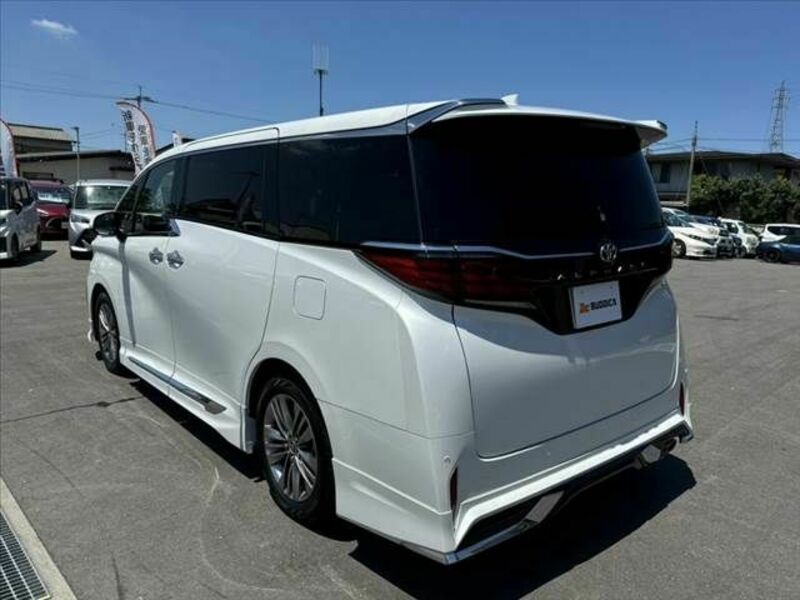 ALPHARD-12