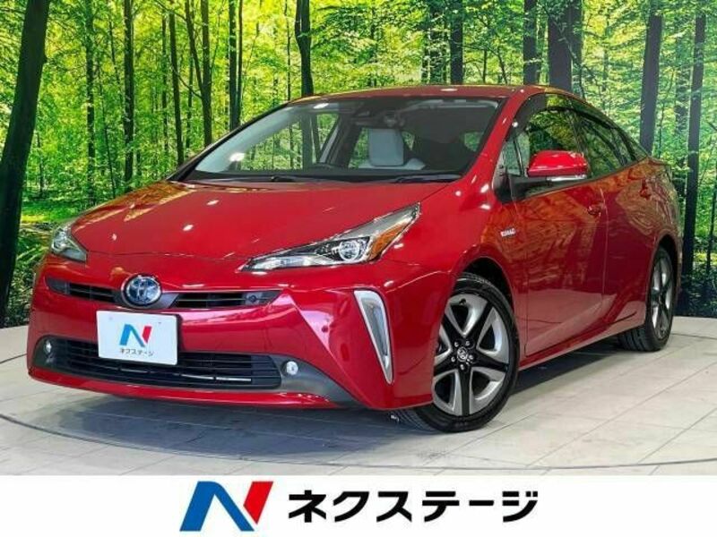 TOYOTA　PRIUS