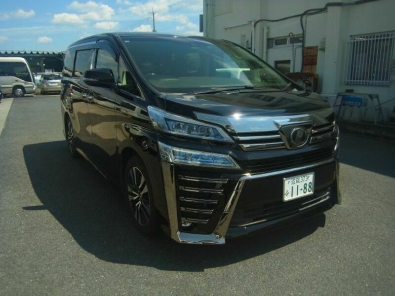 TOYOTA　VELLFIRE