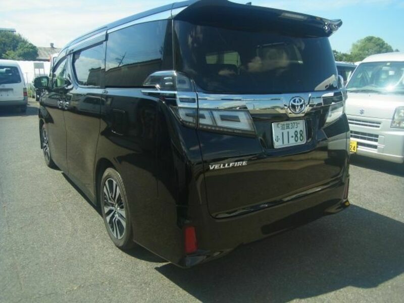 VELLFIRE-5