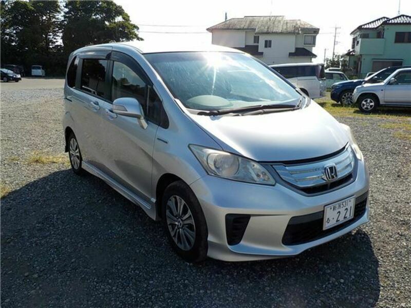 HONDA　FREED