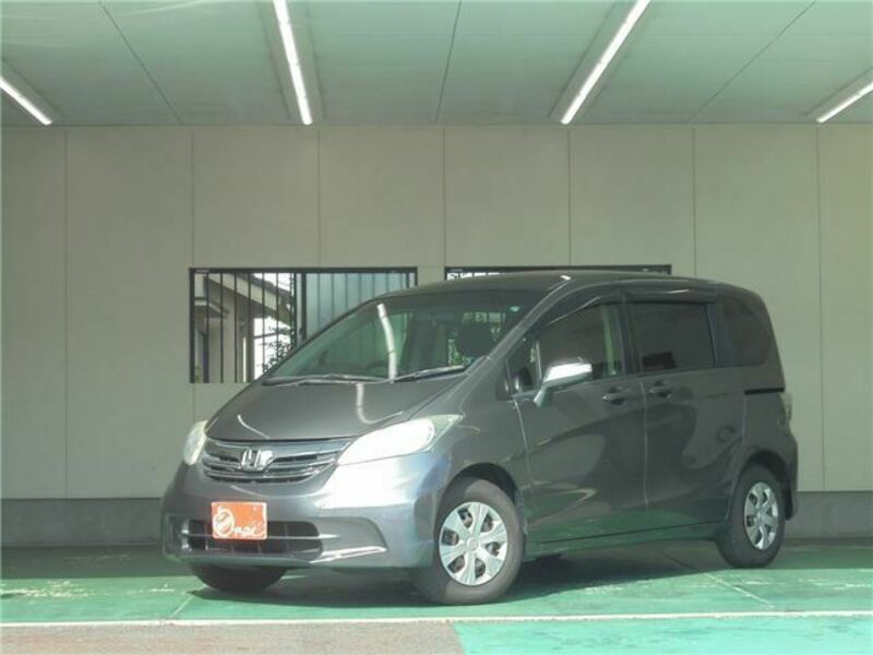 HONDA　FREED