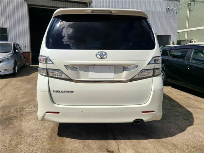 VELLFIRE-7