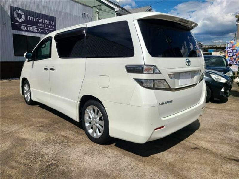 VELLFIRE-33