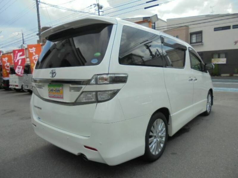 VELLFIRE-1