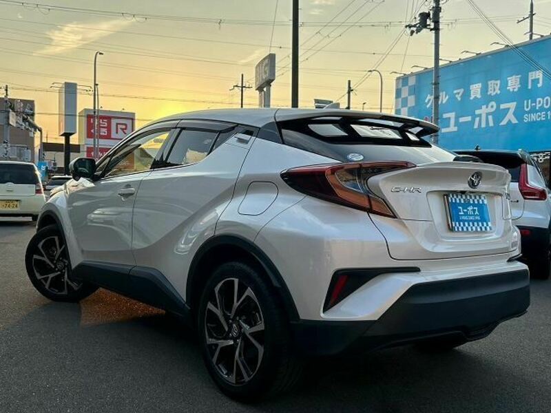 C-HR-7