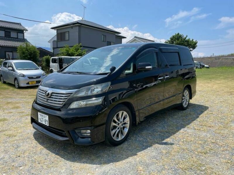 TOYOTA　VELLFIRE