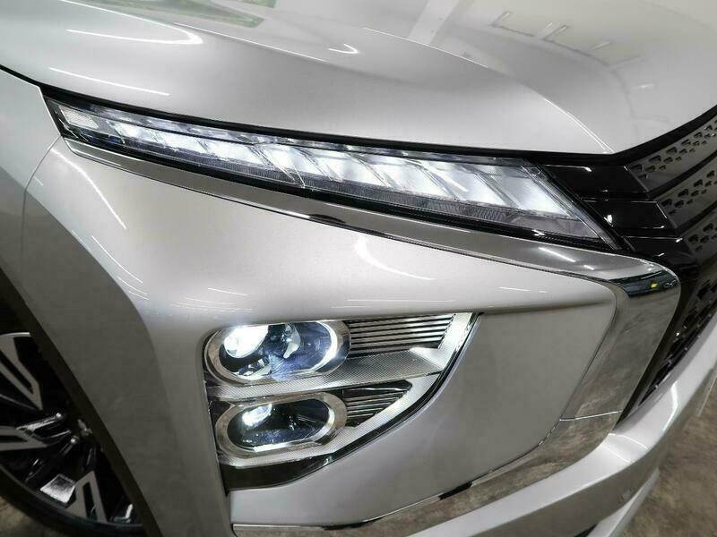 ECLIPSE CROSS-7