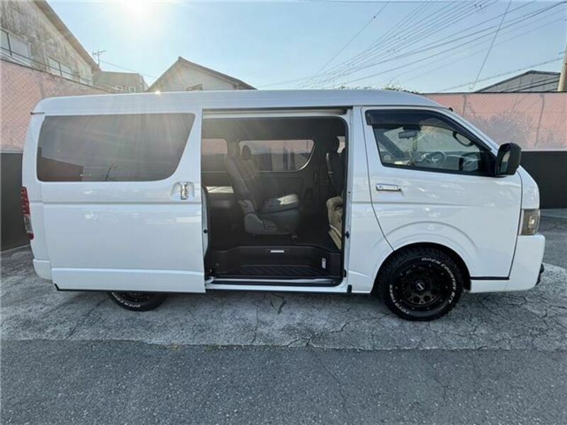 HIACE VAN-12