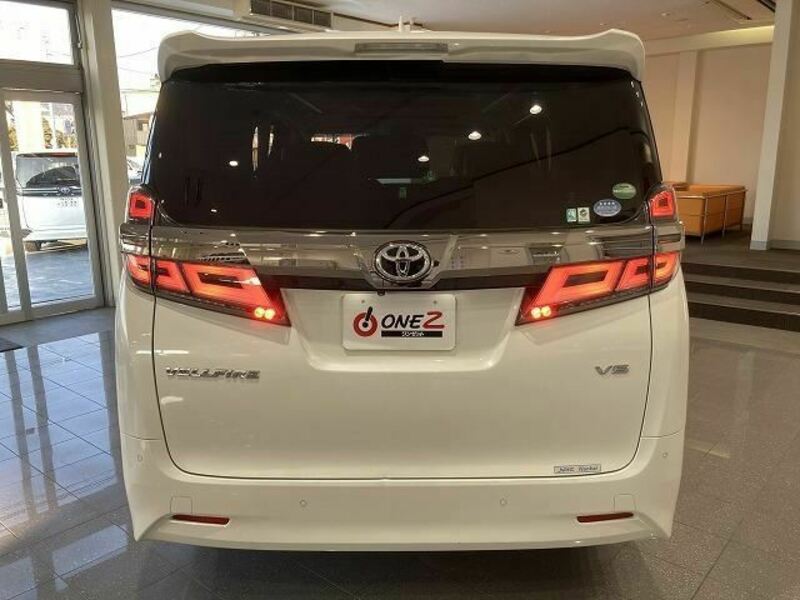 VELLFIRE-15