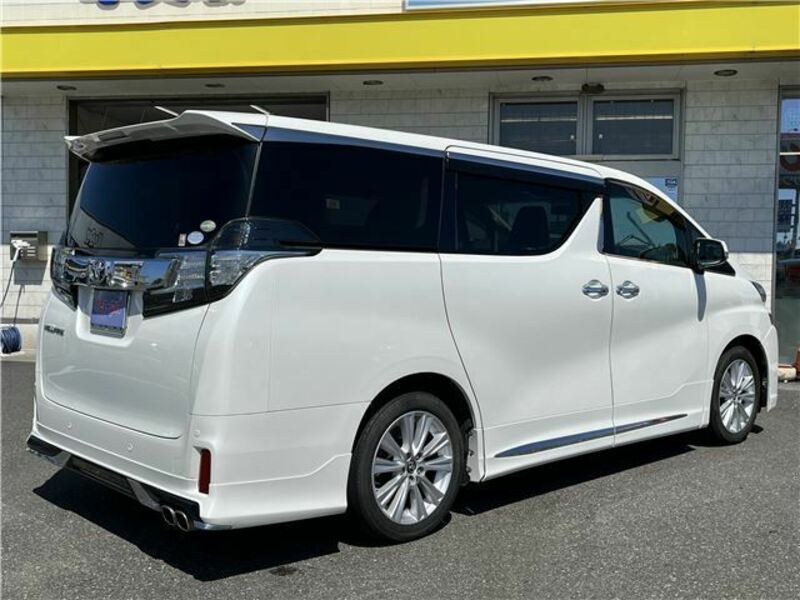 VELLFIRE-1