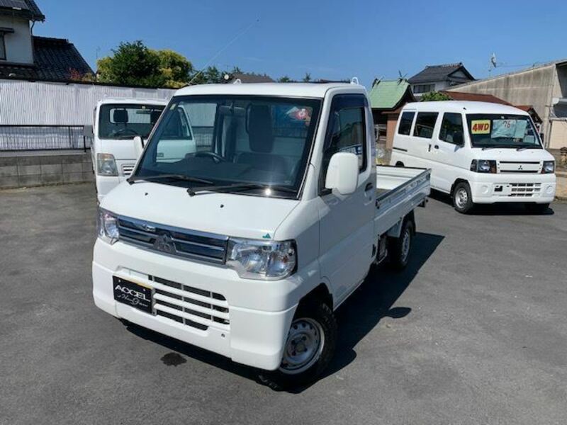 MITSUBISHI　MINICAB TRUCK