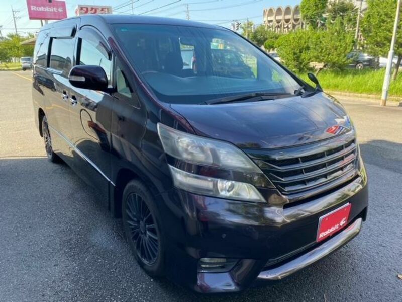 TOYOTA　VELLFIRE