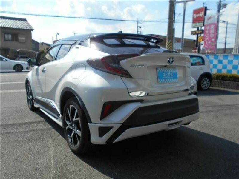 C-HR-6