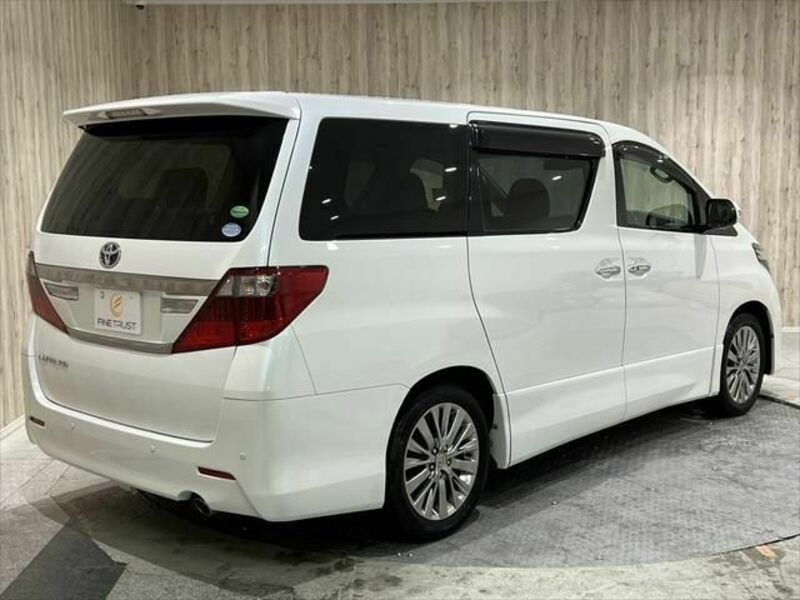 ALPHARD-4