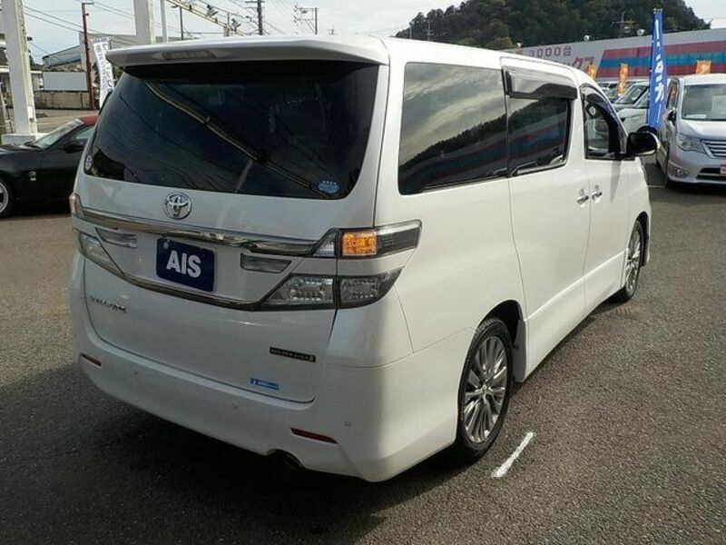 VELLFIRE-5